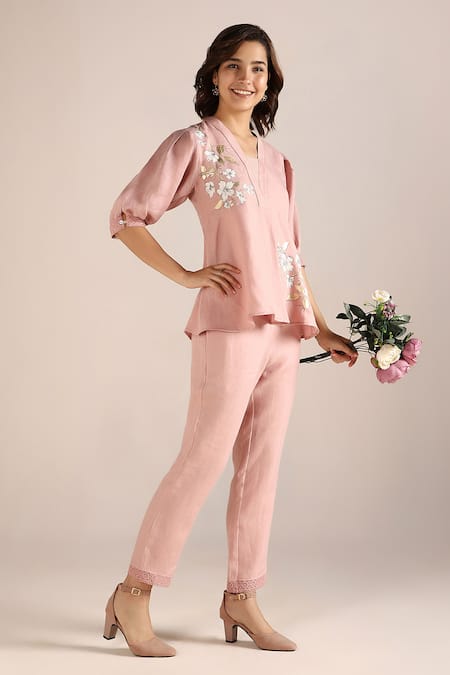 Kaveri Pink Linen Lace V-neck Camelia Printed Top With Pant Online at Aza Fashions Kaveri_Pink Linen Lace V-neck Camelia Printed Top With Pant _Online_at_Aza_Fashions
