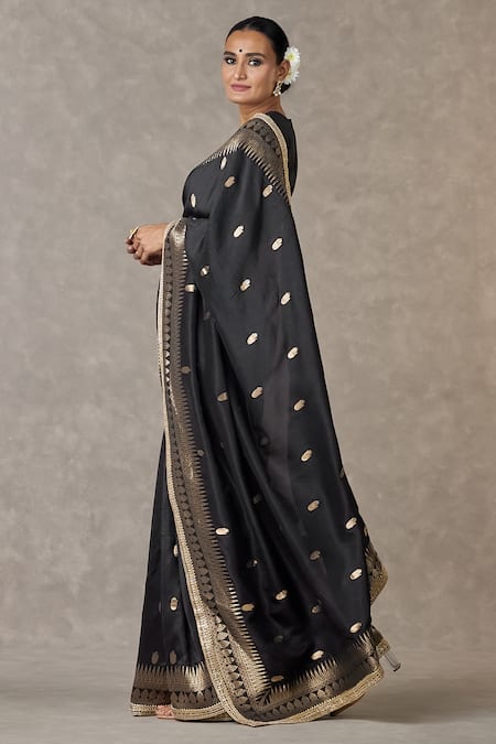 Masaba_Black Jacquard, Silk Haath Phool Pattern Saree With Unstitched Blouse Piece _at_Aza_Fashions