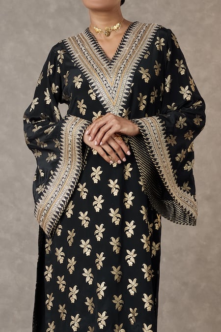 Shop_Masaba_Black Crepe, Silk Zari, Embroidery V-neck Cherrybloom Print Kurta _Online_at_Aza_Fashions