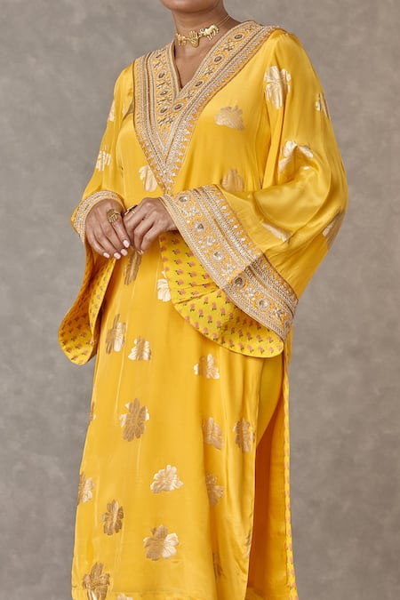 Masaba_Yellow Crepe, Silk Sequins, Zari V-neck Parijat Print Kurta_at_Aza_Fashions