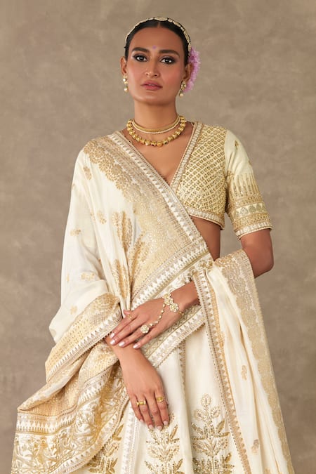 Masaba Ivory Silk, Organza Embroidery, Tassels Raw Neel Kamal Bridal Lehenga Set Online at Aza Fashions Masaba_Ivory Silk, Organza Embroidery, Tassels Raw Neel Kamal Bridal Lehenga Set _Online_at_Aza_Fashions