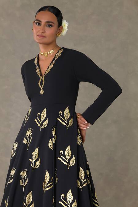 Shop Masaba Black Neoprene Embroidery V-neck All In Bloom Leafy Print Gown Online at Aza Fashions Shop_Masaba_Black Neoprene Embroidery V-neck All In Bloom Leafy Print Gown_Online_at_Aza_Fashions