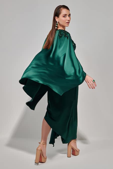 One Knot One By Ashna Emerald Green Satin Embroidery Sweetheart Neck Draped Skirt Set With Cape Online at Aza Fashions One Knot One By Ashna_Emerald Green Satin Embroidery Sweetheart Neck Draped Skirt Set With Cape _Online_at_Aza_Fashions