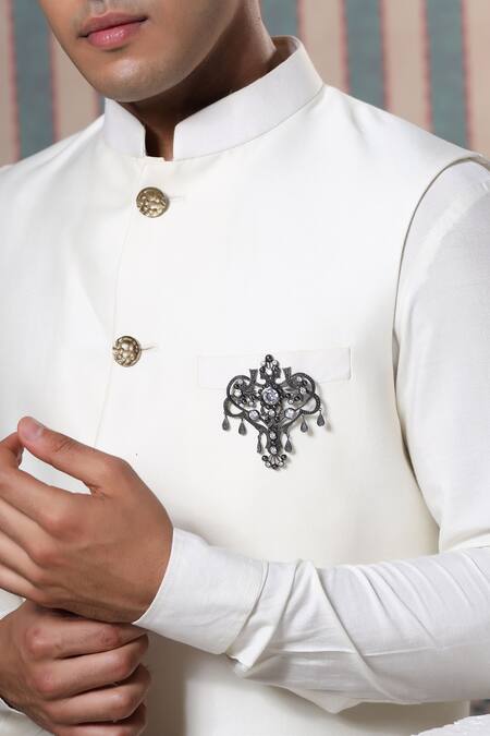 Cosa Nostraa_Grey Crystals Grace Of Garden Embellished Brooch _Online_at_Aza_Fashions