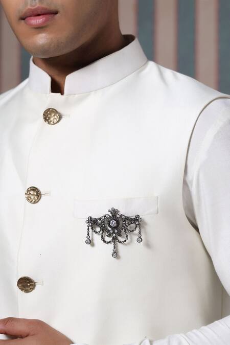 Cosa Nostraa_Grey Crystals Antique Marvel Embellished Brooch _Online_at_Aza_Fashions