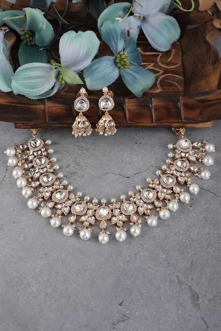 Auraa Trends Embellished Choker Necklace Set 