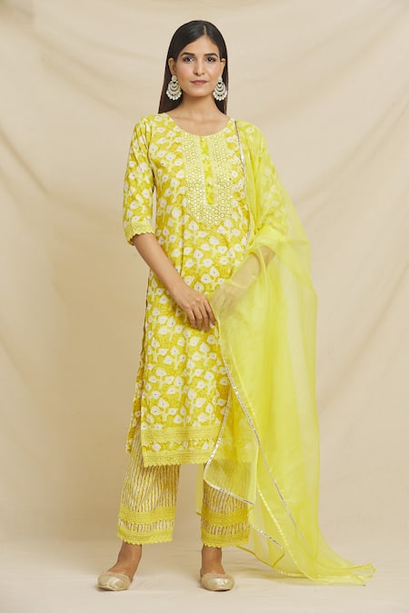 Samyukta Singhania Leaf Print Cotton Kurta Set 