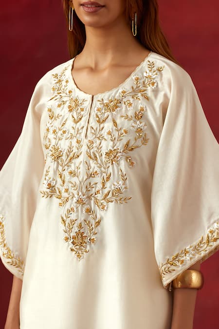 Buy_Anantaa By Roohi_Off White Silk, Chanderi Sequins, Beads Round Embroidered Yoke Kaftan Pant Set _Online_at_Aza_Fashions