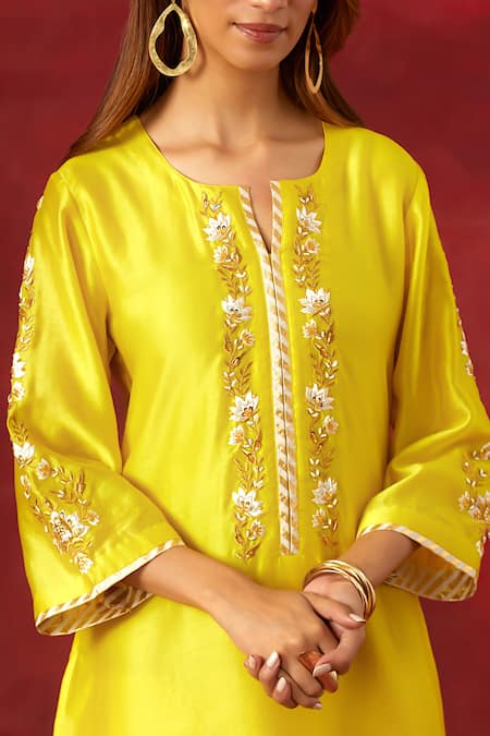 Shop Anantaa By Roohi Yellow , , Floral Embroidered Yoke Kurta And Pant Set Online at Aza Fashions Shop_Anantaa By Roohi_Yellow , , Floral Embroidered Yoke Kurta And Pant Set _Online_at_Aza_Fashions
