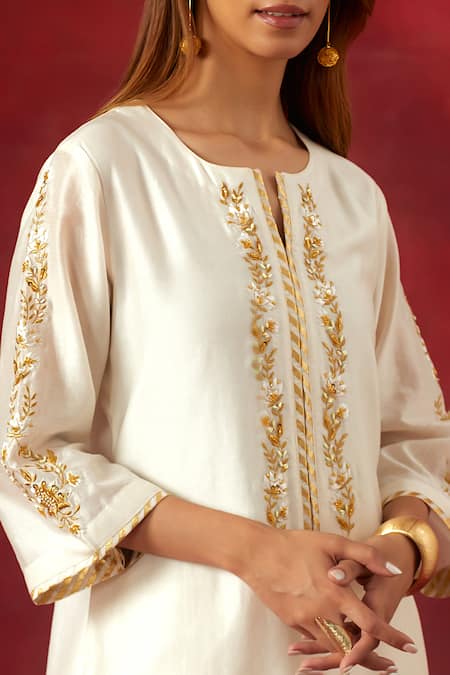 Shop_Anantaa By Roohi_Off White Silk, Chanderi Sequins, Beads Resham Embroidered Yoke Kurta And Pant Set _Online_at_Aza_Fashions