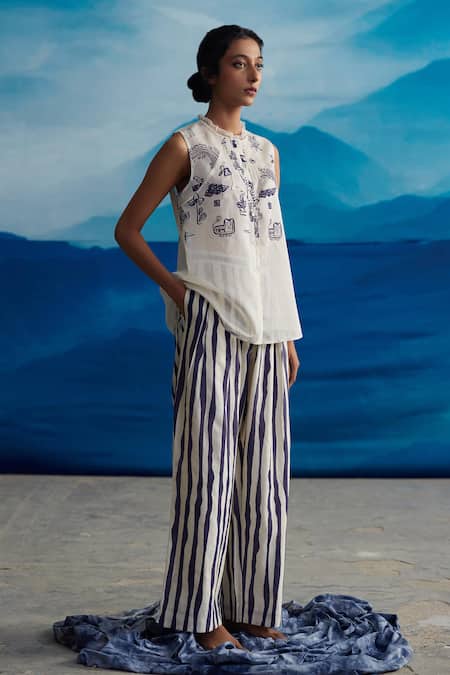 Ahmev_Ivory Chanderi Round Neck Clover Printed Shirt _Online_at_Aza_Fashions