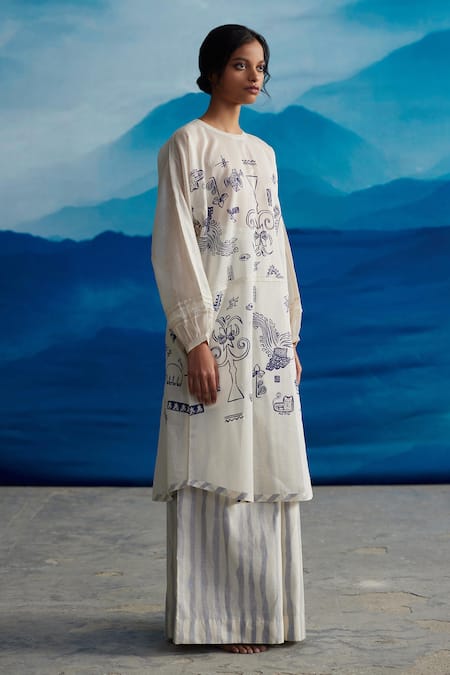 Ahmev_Ivory Chanderi Embroidery Round Neck Naahar Abstract Print Kurta _Online_at_Aza_Fashions