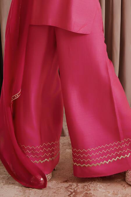 Harshita Singhvi Pink Silk, Organza, Crepe Mirrors, Embroidery V-neck Kurta Palazzo Set Online at Aza Fashions Harshita Singhvi_Pink Silk, Organza, Crepe Mirrors, Embroidery V-neck Kurta Palazzo Set _Online_at_Aza_Fashions