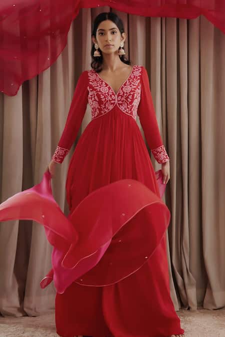 Buy Harshita Singhvi Red Crepe, Organza Embroidery, Cut Work V-neck Anarkali With Dupatta Online at Aza Fashions Buy_Harshita Singhvi_Red Crepe, Organza Embroidery, Cut Work V-neck Anarkali With Dupatta _Online_at_Aza_Fashions