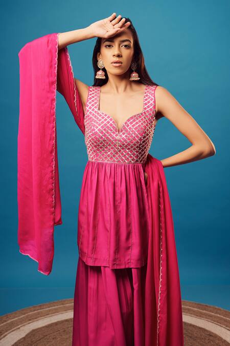 Buy_Harshita Singhvi_Pink Crepe Cut Work Sweetheart Neck Salli Hand Embroidered Kurta Palazzo Set _Online_at_Aza_Fashions