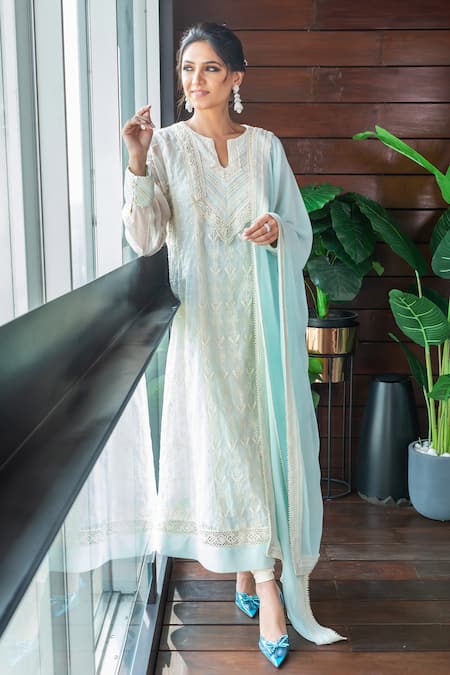 Neither Nor Embroidered Kurta With Slip 