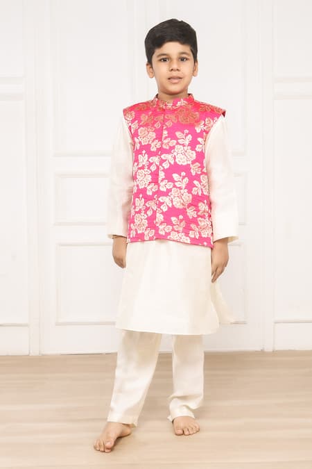 Pinkcow designs pvt ltd Pink Brocade Floral Pattern Bundi Kurta Set 