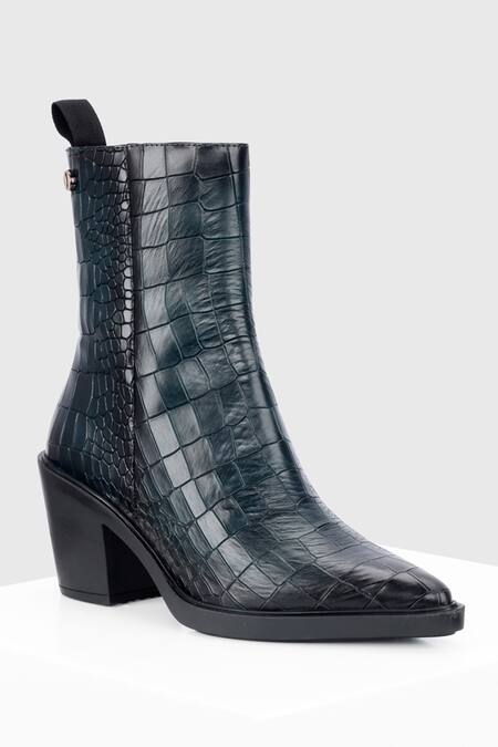 Buy Emerald Green Textured Alava Leather Ankle Boots by OROH