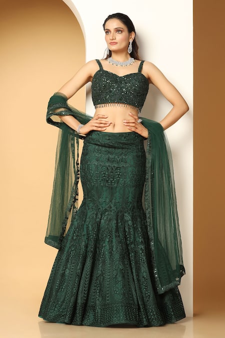 Buy Meenagurnam Green Net Sequins, Embroidery Sweetheart Neck 3d Floral Embellished Lehenga Set Online at Aza Fashions Buy_Meenagurnam_Green Net Sequins, Embroidery Sweetheart Neck 3d Floral Embellished Lehenga Set _Online_at_Aza_Fashions