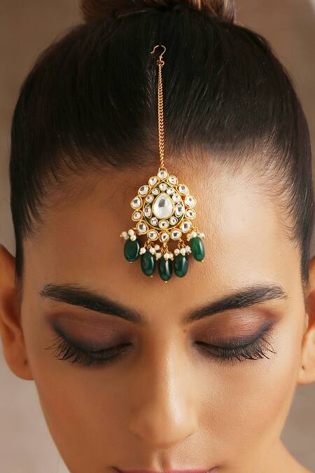 Swabhimann_Green Tear Drop Shaped Maangtikka _Online_at_Aza_Fashions