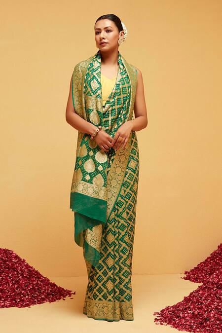 Suruchi Parakh_Green Georgette Embroidery Bloom Banarasi Woven Saree With Running Blouse_Online_at_Aza_Fashions