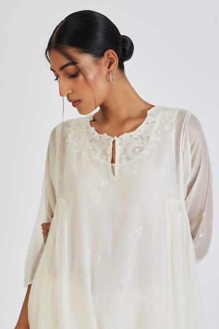 Shop_Lajjoo C_Ivory Chanderi Embroidery Ditsy Fleur Round Neck Binti Kurta With Palazzo _Online_at_Aza_Fashions