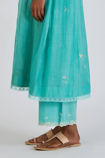 Lajjoo C Blue Chanderi Embroidery Floral Round Neck Binti Kurta With Palazzo at Aza Fashions Lajjoo C_Blue Chanderi Embroidery Floral Round Neck Binti Kurta With Palazzo _at_Aza_Fashions