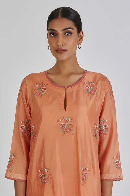 Buy Lajjoo C Peach Silk Embroidery Floweret Round Neck Resham Kurta With Palazzo Online at Aza Fashions Buy_Lajjoo C_Peach Silk Embroidery Floweret Round Neck Resham Kurta With Palazzo _Online_at_Aza_Fashions