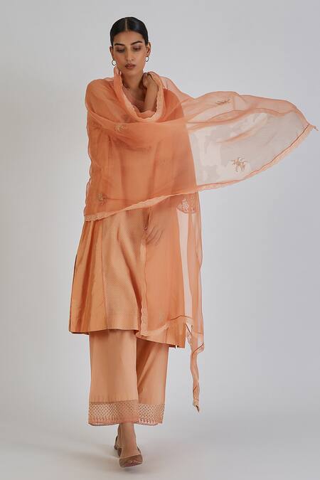 Shop Lajjoo C Peach Chanderi Print Dots Round Najma Resham Embroidered Kurta With Palazzo Online at Aza Fashions Shop_Lajjoo C_Peach Chanderi Print Dots Round Najma Resham Embroidered Kurta With Palazzo _Online_at_Aza_Fashions