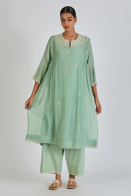 Lajjoo C Green Chanderi Embroidery Florid Round Neck Binti Kurta With Palazzo 