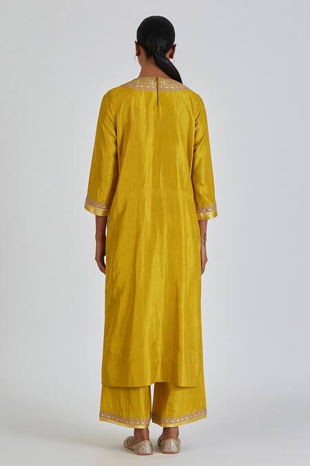 Shop Lajjoo C Yellow Silk Embroidery Zardozi Round Amisha Mughal Fleur Kurta With Palazzo at Aza Fashions Shop_Lajjoo C_Yellow Silk Embroidery Zardozi Round Amisha Mughal Fleur Kurta With Palazzo _at_Aza_Fashions