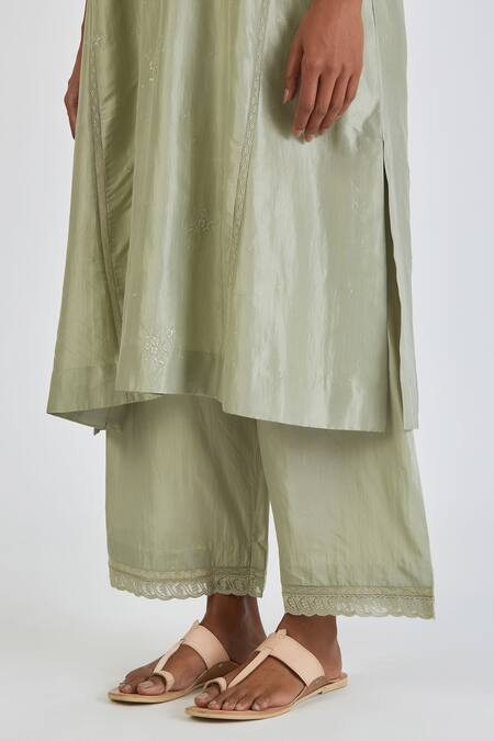 Buy Lajjoo C Green Silk Embroidered Resham Raised Neck Srija Floral Kurta With Pant Online at Aza Fashions Buy_Lajjoo C_Green Silk Embroidered Resham Raised Neck Srija Floral Kurta With Pant _Online_at_Aza_Fashions