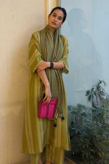 Dot Evelyn Striped Chakbagla Kurta & Pant Set 