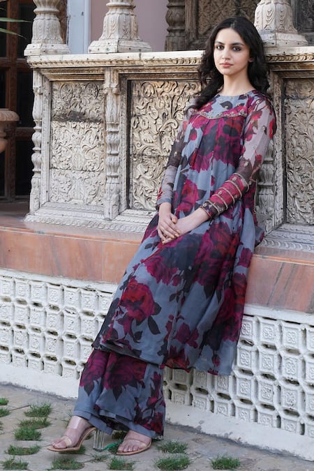 Shop Astha Narang Green Organza Sequins, Embroidery Round Neck Floral Print Kurta And Palazzo Set Online at Aza Fashions Shop_Astha Narang_Green Organza Sequins, Embroidery Round Neck Floral Print Kurta And Palazzo Set _Online_at_Aza_Fashions