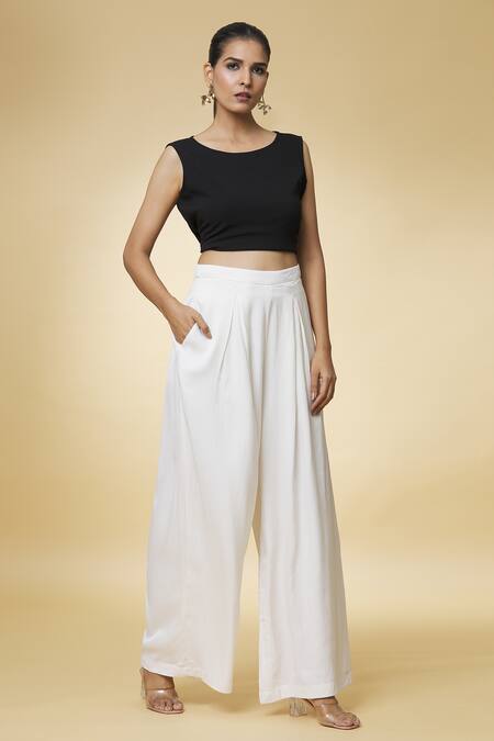 Varsha Wadhwa_White Solid Pleated Palazzo  _Online_at_Aza_Fashions