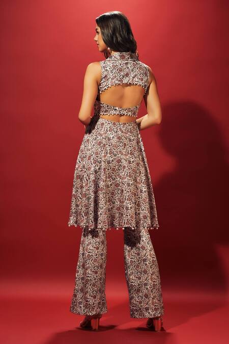 Shop Sammohi By Moksha And Hiral Ivory Crepe, Silk Beads Collared Floral Print Kurta With Pant at Aza Fashions Shop_Sammohi By Moksha And Hiral_Ivory Crepe, Silk Beads Collared Floral Print Kurta With Pant _at_Aza_Fashions