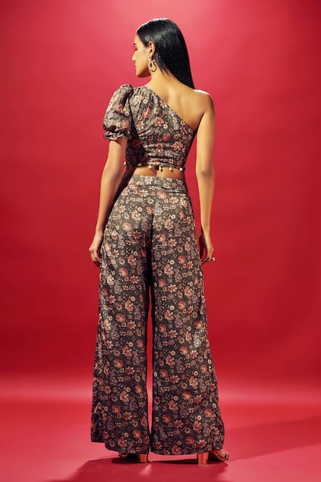 Shop Sammohi By Moksha And Hiral Green Crepe, Silk Asymmetric Floral Print One Top With Pant at Aza Fashions Shop_Sammohi By Moksha And Hiral_Green Crepe, Silk Asymmetric Floral Print One Top With Pant _at_Aza_Fashions