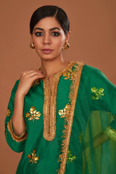 Preeti S Kapoor Green Cotton, Organza Gota Patti Collared Embroidered Kurta Pant Set Online at Aza Fashions Preeti S Kapoor_Green Cotton, Organza Gota Patti Collared Embroidered Kurta Pant Set _Online_at_Aza_Fashions