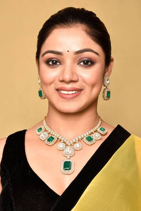 Preeti Mohan_Green Stones, Crystals Studded Pendant Necklace Set _at_Aza_Fashions