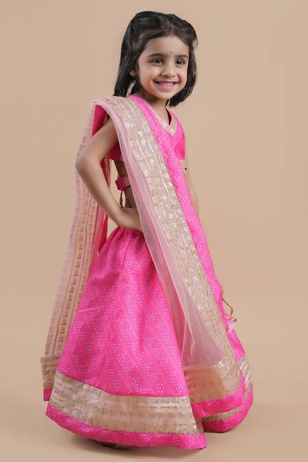 Buy_Shining Kanika_Pink Chanderi Embroidered Sequin Bandhani Pattern Lehenga Set_Online_at_Aza_Fashions
