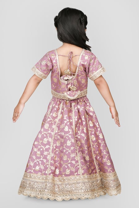 Shining Kanika Mughal Fleur Embroidered Lehenga Blouse Set 