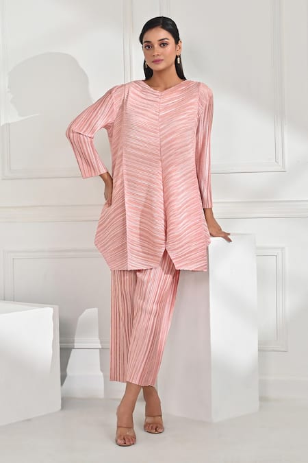 Crimp Pink 100% Polyester Pleated Glam Metallic Longline Top And Pant Set 