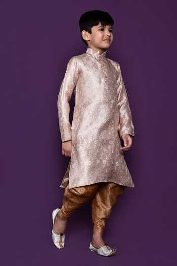 Petite Pomme_Peach Brocade, Silk Embroidery Floral Pattern Kurta Patiala Pant Set _at_Aza_Fashions