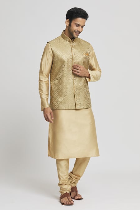 Shop Arihant Rai Sinha Gold Brocade, Silk Embroidery Geometric Woven Bundi Kurta Set Online at Aza Fashions Shop_Arihant Rai Sinha_Gold Brocade, Silk Embroidery Geometric Woven Bundi Kurta Set _Online_at_Aza_Fashions