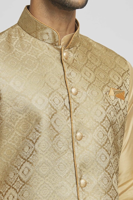 Arihant Rai Sinha Gold Brocade, Silk Embroidery Geometric Woven Bundi Kurta Set at Aza Fashions Arihant Rai Sinha_Gold Brocade, Silk Embroidery Geometric Woven Bundi Kurta Set _at_Aza_Fashions
