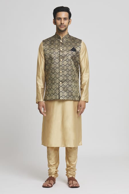 Buy_Arihant Rai Sinha_Black Brocade, Silk Geometric Woven Bundi Kurta Set _Online_at_Aza_Fashions