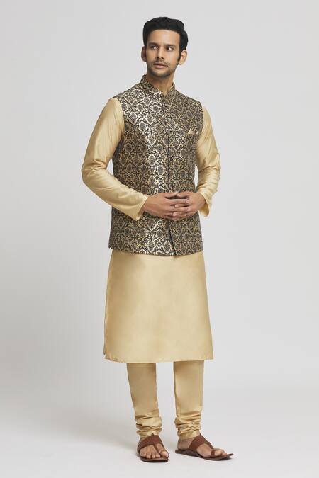Arihant Rai Sinha_Black Brocade, Silk Zari Woven Floral Swirl Bundi Kurta Set _at_Aza_Fashions