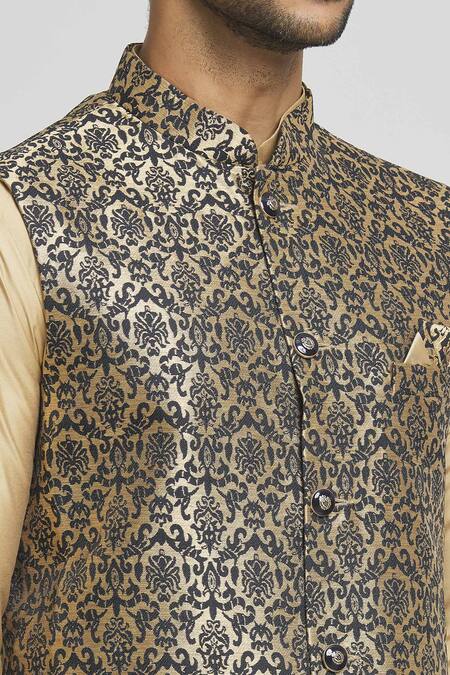 Buy_Arihant Rai Sinha_Black Brocade, Silk Zari Woven Floral Swirl Bundi Kurta Set 