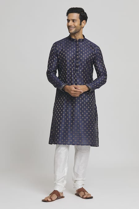 Arihant Rai Sinha Diamond Crest Pattern Kurta Set 