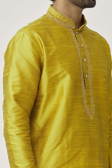 Arihant Rai Sinha_Green Silk Embroidery Placket Aari Kurta And Dhoti Pant Set _at_Aza_Fashions